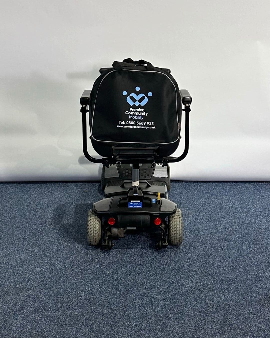 Approved Used Pride Go Go Elite Traveller in grey, with 12 ah batteries and mesh basket