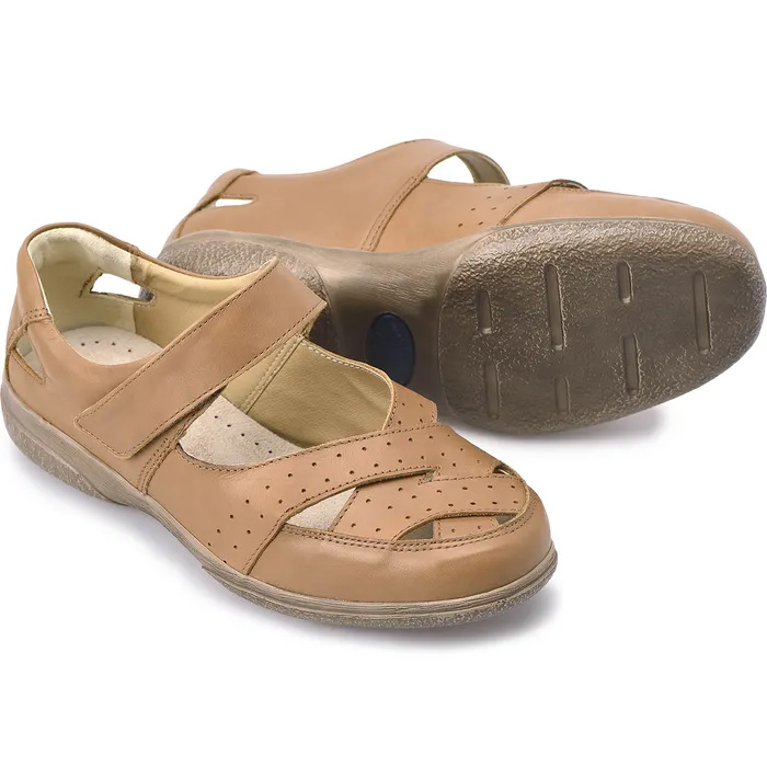 A pair of Cosyfeet Shelley Tan on a white background.