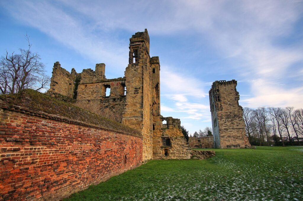 Image shows the ruins of Ashby de la zouch castle represnetinng Premier Community's Home Care in Ashby de la Zouch