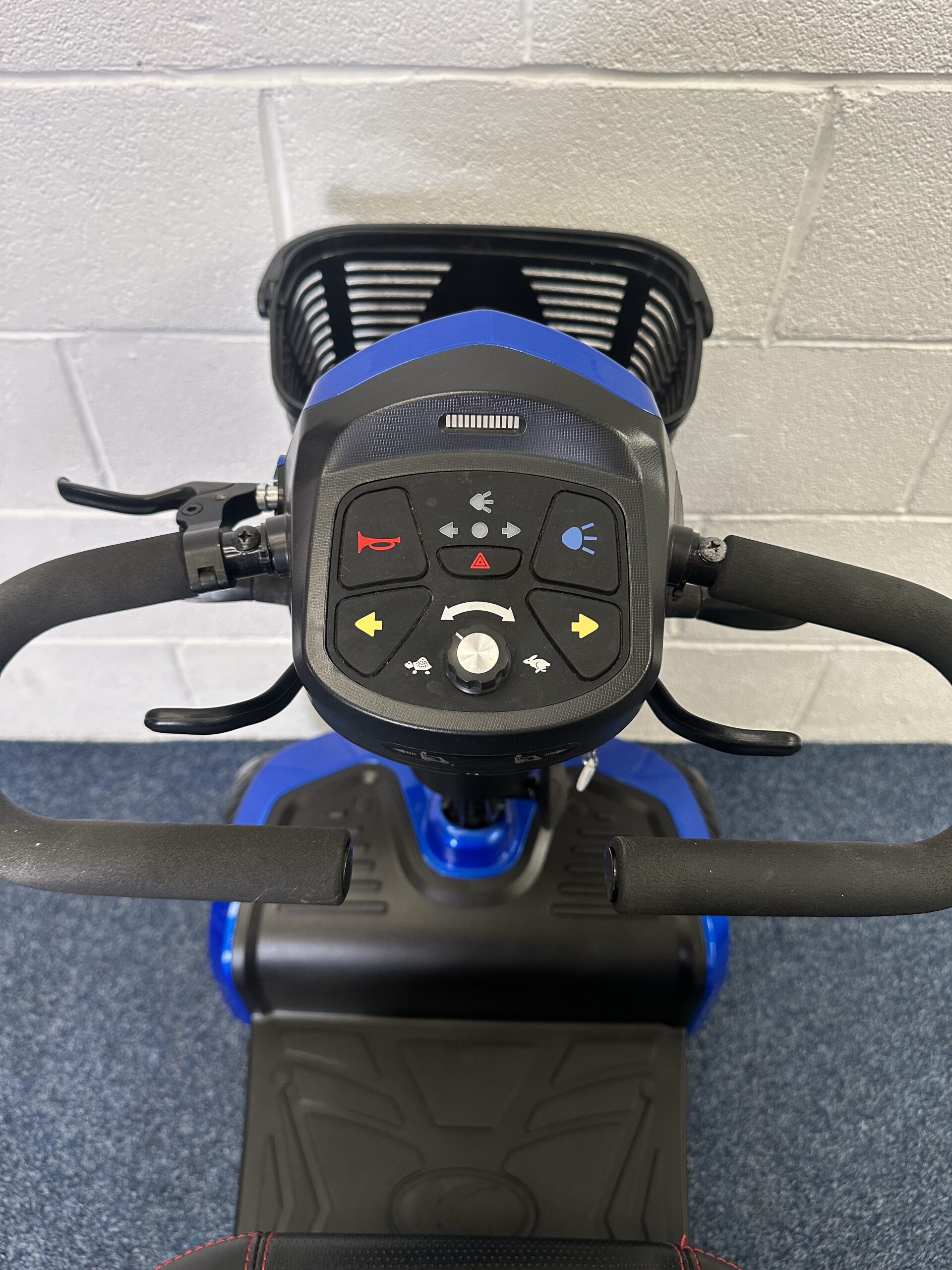 Approved Used Kymco Komfy 8 in blue with basket