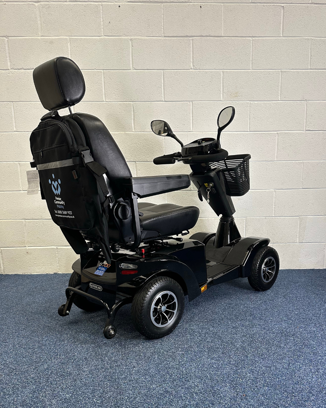 Approved Used Sterling S700 in black with basket and 2 mirrors