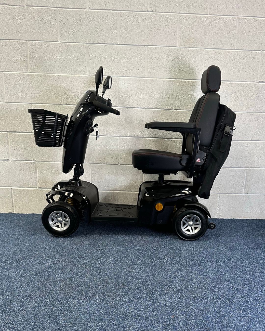 Approved Used Kymco Komfy 8 in black with basket and 2 mirrors