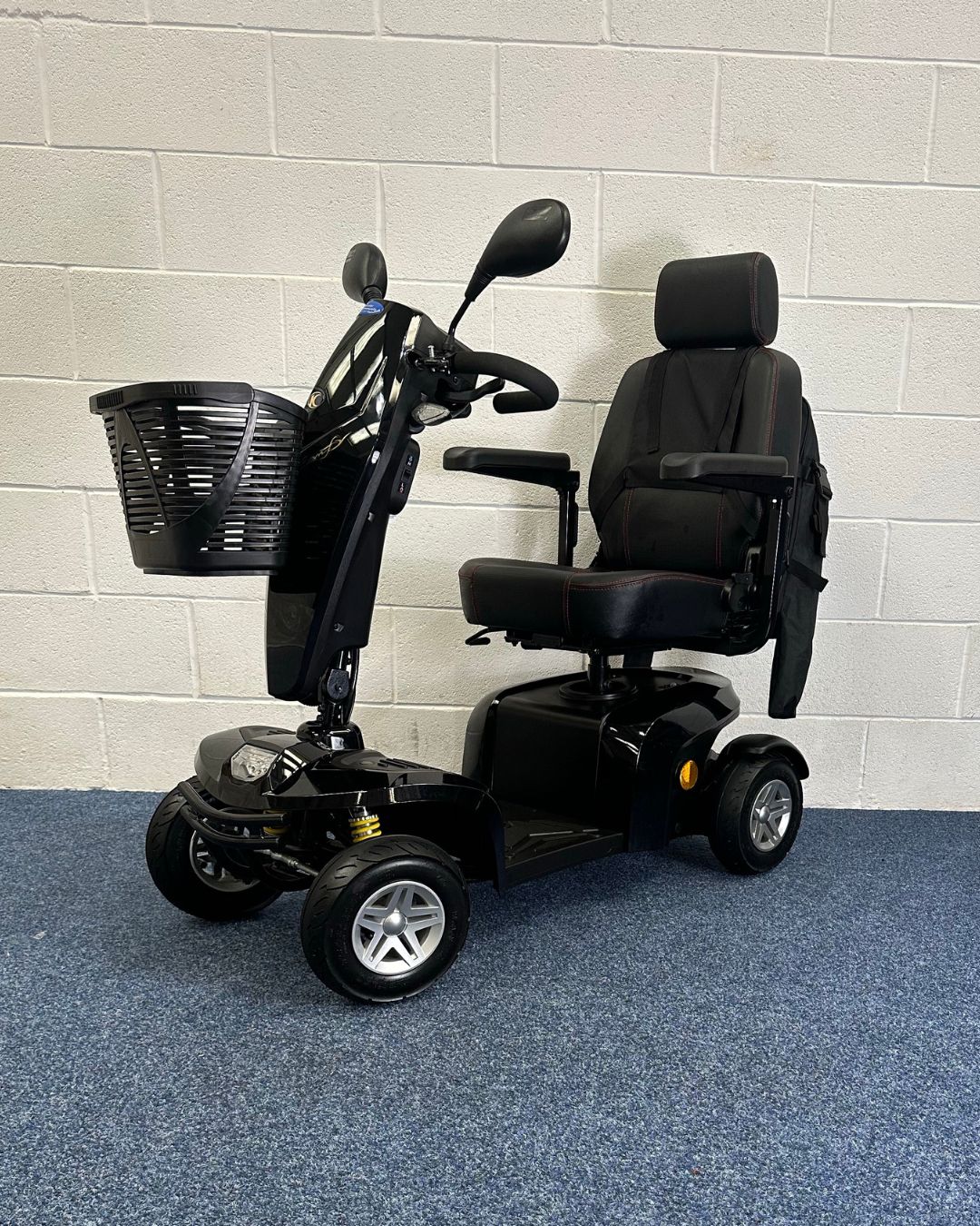 Approved Used Kymco Komfy 8 in black with basket and 2 mirrors