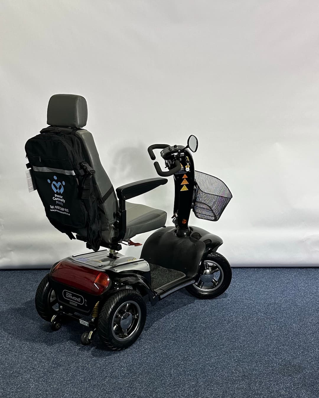 Approved Used Sterling Diamond in black with basket and mirror