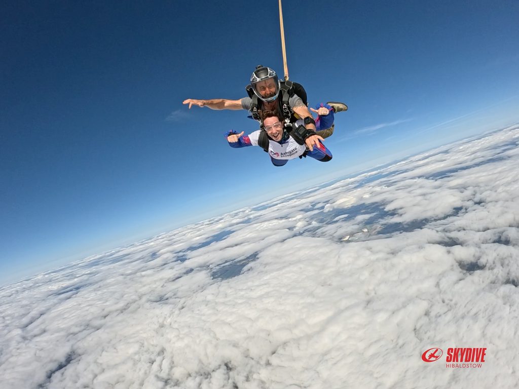 Act 18 of 30: Carlie Takes the Leap for Ashgate Hospice